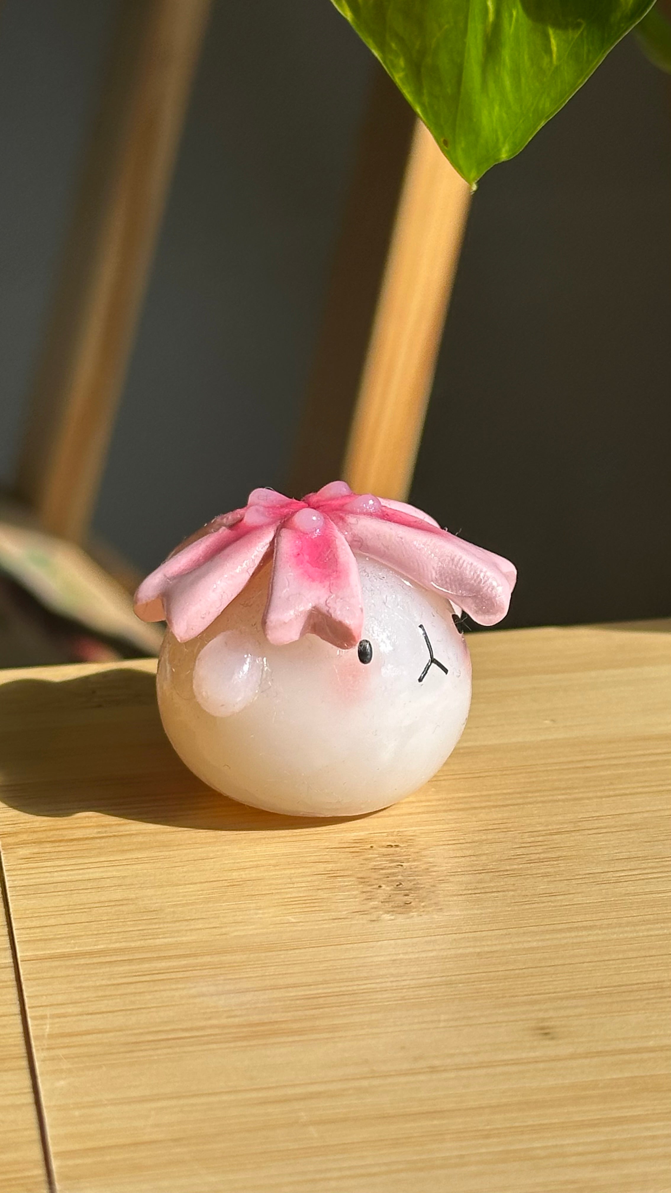 Sakura Ghost Desk Friend