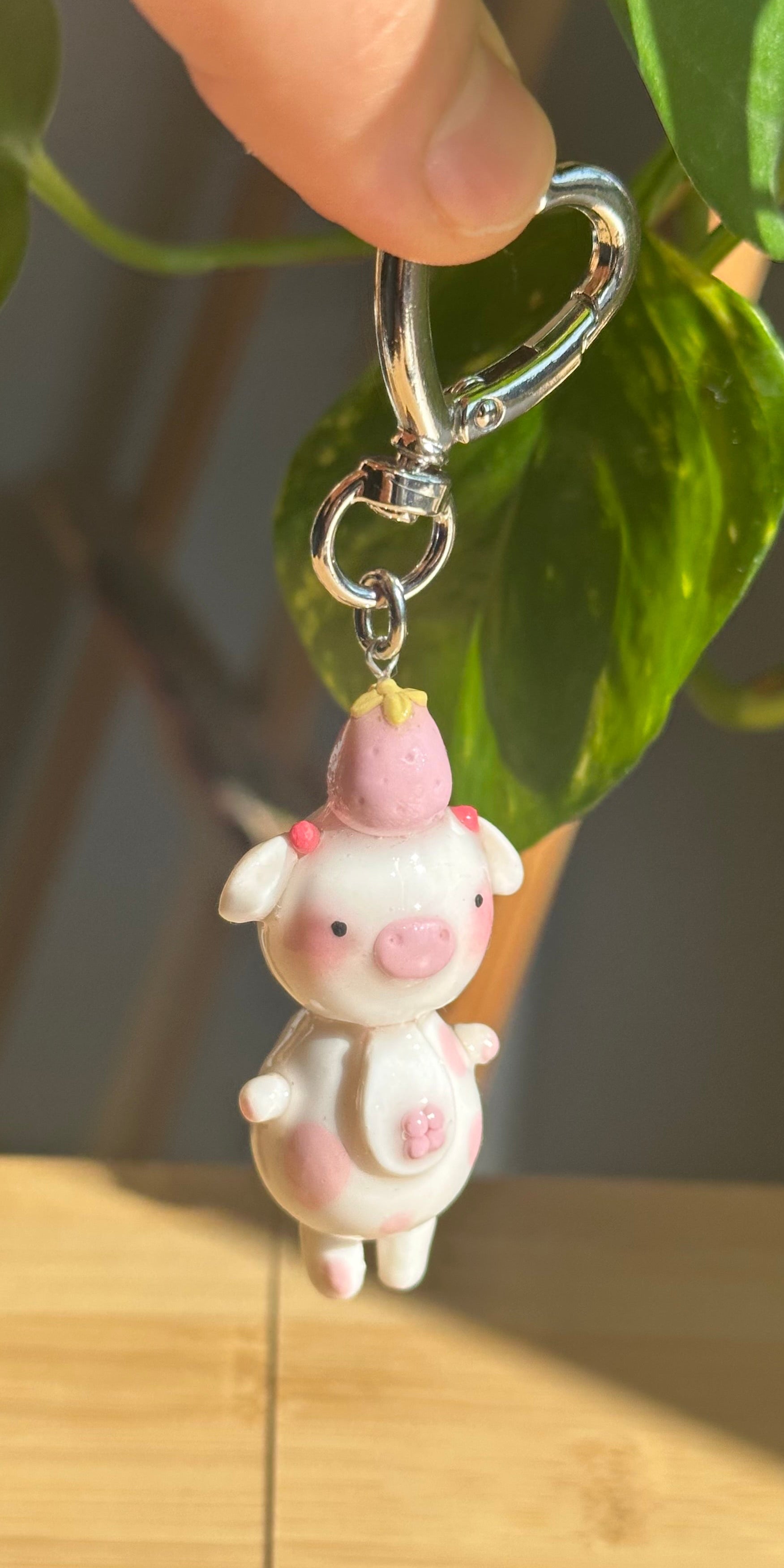 Starwberry Cow Keychain 🐮